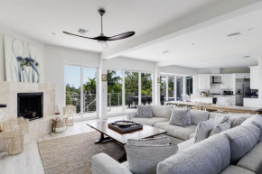 The Narrows- Stunning Bayfront Villa on Captiva